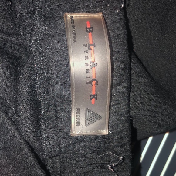 BLACK PYRAMID Co. - Picture 5 of 7